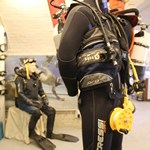 Diver Exhibit Diving Museum Gosport mannequin-man performming as a Museum Dummy: The Diving museum in Gosport played a prank on its visitors over the holiday weekend. They replaced their diving exhibit mannequin with a real person with hilarious results.
for The Diving Museum on 02/09/2017