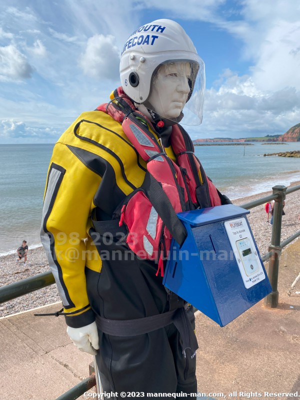 Became Sid again for the Sidmouth lifeboat collecting donations over two days of the bank holiday weekend - Human Living Mannequin Collects Donations For The Sidmouth Charity Lifeboat As Sid The Mannequin During August Bank Holiday Weekend Became Sid again for the Sidmouth lifeboat collecting donations over two days of the bank holiday weekend - Human Living Mannequin Collects Donations For The Sidmouth Charity Lifeboat As Sid The Mannequin During August Bank Holiday Weekend