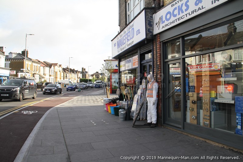 Dave the dummy has been standing outside WP Wakefield for over 7 Years, in all weathers. Apparently he attracts quite a bit of attention and sometimes even receives some physical abuse. This day, Dave had something to say for himself when he was replaced by mannequin-man the living mannequin as he came alive to the surprise of the customers and passers-by. - WP Wakefield Replaces Outside Mannequin With Real Living Mannequin to Prank Customers with Hilarious Results Dave the dummy has been standing outside WP Wakefield for over 7 Years, in all weathers. Apparently he attracts quite a bit of attention and sometimes even receives some physical abuse. This day, Dave had something to say for himself when he was replaced by mannequin-man the living mannequin as he came alive to the surprise of the customers and passers-by. - WP Wakefield Replaces Outside Mannequin With Real Living Mannequin to Prank Customers with Hilarious Results
