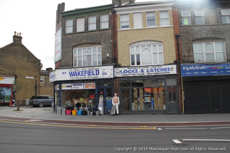 Dave the dummy has been standing outside WP Wakefield for over 7 Years, in all weathers. Apparently he attracts quite a bit of attention and sometimes even receives some physical abuse. This day, Dave had something to say for himself when he was replaced by mannequin-man the living mannequin as he came alive to the surprise of the customers and passers-by. - WP Wakefield Replaces Outside Mannequin With Real Living Mannequin to Prank Customers with Hilarious Results Dave the dummy has been standing outside WP Wakefield for over 7 Years, in all weathers. Apparently he attracts quite a bit of attention and sometimes even receives some physical abuse. This day, Dave had something to say for himself when he was replaced by mannequin-man the living mannequin as he came alive to the surprise of the customers and passers-by. - WP Wakefield Replaces Outside Mannequin With Real Living Mannequin to Prank Customers with Hilarious Results