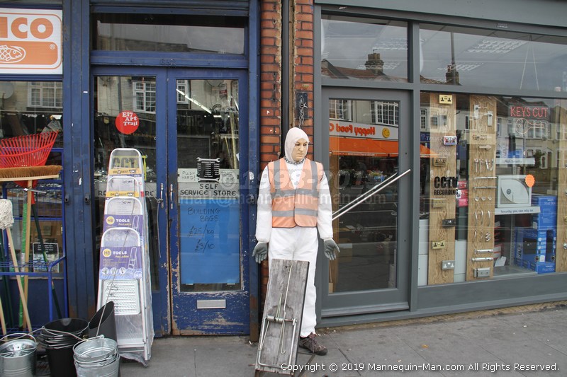 Dave the dummy has been standing outside WP Wakefield for over 7 Years, in all weathers. Apparently he attracts quite a bit of attention and sometimes even receives some physical abuse. This day, Dave had something to say for himself when he was replaced by mannequin-man the living mannequin as he came alive to the surprise of the customers and passers-by. - WP Wakefield Replaces Outside Mannequin With Real Living Mannequin to Prank Customers with Hilarious Results Dave the dummy has been standing outside WP Wakefield for over 7 Years, in all weathers. Apparently he attracts quite a bit of attention and sometimes even receives some physical abuse. This day, Dave had something to say for himself when he was replaced by mannequin-man the living mannequin as he came alive to the surprise of the customers and passers-by. - WP Wakefield Replaces Outside Mannequin With Real Living Mannequin to Prank Customers with Hilarious Results