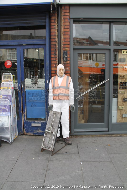 Dave the dummy has been standing outside WP Wakefield for over 7 Years, in all weathers. Apparently he attracts quite a bit of attention and sometimes even receives some physical abuse. This day, Dave had something to say for himself when he was replaced by mannequin-man the living mannequin as he came alive to the surprise of the customers and passers-by. - WP Wakefield Replaces Outside Mannequin With Real Living Mannequin to Prank Customers with Hilarious Results Dave the dummy has been standing outside WP Wakefield for over 7 Years, in all weathers. Apparently he attracts quite a bit of attention and sometimes even receives some physical abuse. This day, Dave had something to say for himself when he was replaced by mannequin-man the living mannequin as he came alive to the surprise of the customers and passers-by. - WP Wakefield Replaces Outside Mannequin With Real Living Mannequin to Prank Customers with Hilarious Results