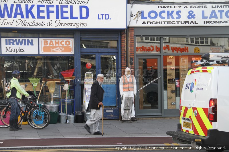 Dave the dummy has been standing outside WP Wakefield for over 7 Years, in all weathers. Apparently he attracts quite a bit of attention and sometimes even receives some physical abuse. This day, Dave had something to say for himself when he was replaced by mannequin-man the living mannequin as he came alive to the surprise of the customers and passers-by. - WP Wakefield Replaces Outside Mannequin With Real Living Mannequin to Prank Customers with Hilarious Results Dave the dummy has been standing outside WP Wakefield for over 7 Years, in all weathers. Apparently he attracts quite a bit of attention and sometimes even receives some physical abuse. This day, Dave had something to say for himself when he was replaced by mannequin-man the living mannequin as he came alive to the surprise of the customers and passers-by. - WP Wakefield Replaces Outside Mannequin With Real Living Mannequin to Prank Customers with Hilarious Results