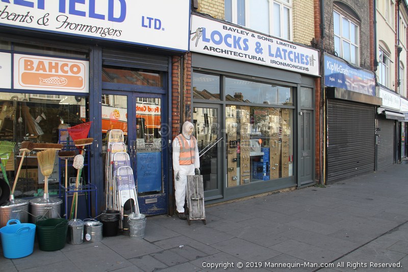 Dave the dummy has been standing outside WP Wakefield for over 7 Years, in all weathers. Apparently he attracts quite a bit of attention and sometimes even receives some physical abuse. This day, Dave had something to say for himself when he was replaced by mannequin-man the living mannequin as he came alive to the surprise of the customers and passers-by. - WP Wakefield Replaces Outside Mannequin With Real Living Mannequin to Prank Customers with Hilarious Results Dave the dummy has been standing outside WP Wakefield for over 7 Years, in all weathers. Apparently he attracts quite a bit of attention and sometimes even receives some physical abuse. This day, Dave had something to say for himself when he was replaced by mannequin-man the living mannequin as he came alive to the surprise of the customers and passers-by. - WP Wakefield Replaces Outside Mannequin With Real Living Mannequin to Prank Customers with Hilarious Results